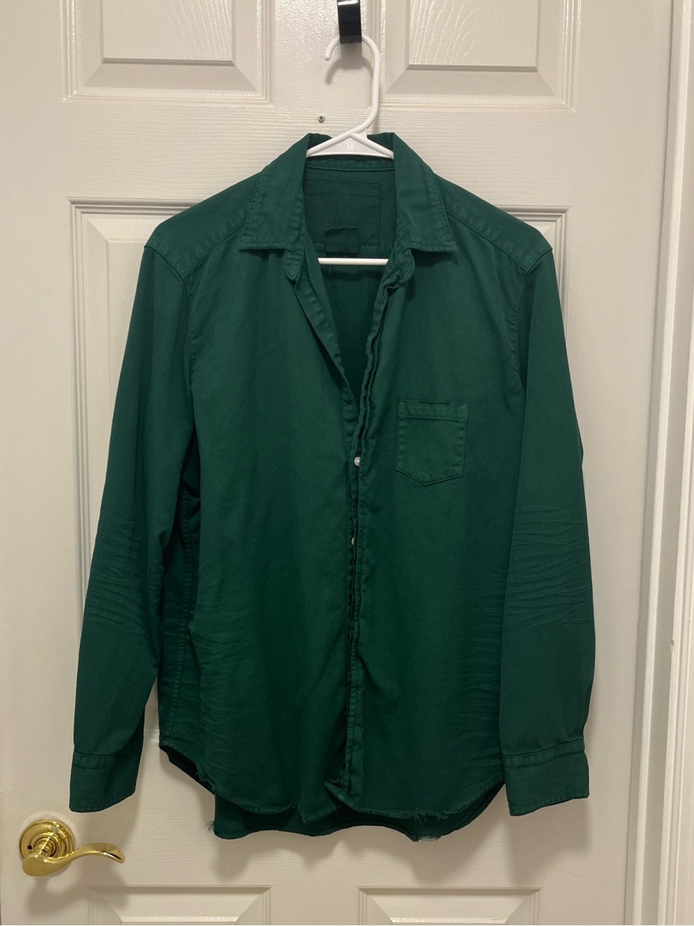 Authentic Frank and Eileen “Eileen” famous denim shirt. Size medium